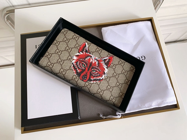 グッチ財布コピー正面デザイン